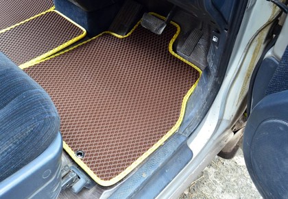 Коврики на Honda StepWGN I 1996 - 2001 в Череповеце Коврики на Honda StepWGN I 1996 - 2001 в Череповеце