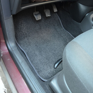 Ворсовые коврики на Ford Focus I 1998&nbsp;-&nbsp;2005 в Череповеце