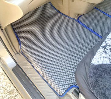 Ворсовые коврики на Nissan R'nessa 1997&nbsp;-&nbsp;2001 в Череповеце