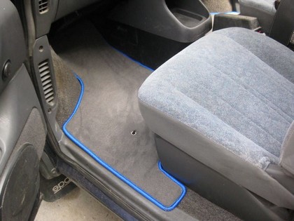 Коврики на Toyota Estima Emina (Lucida) 1990&nbsp;-&nbsp;2000 в Череповеце